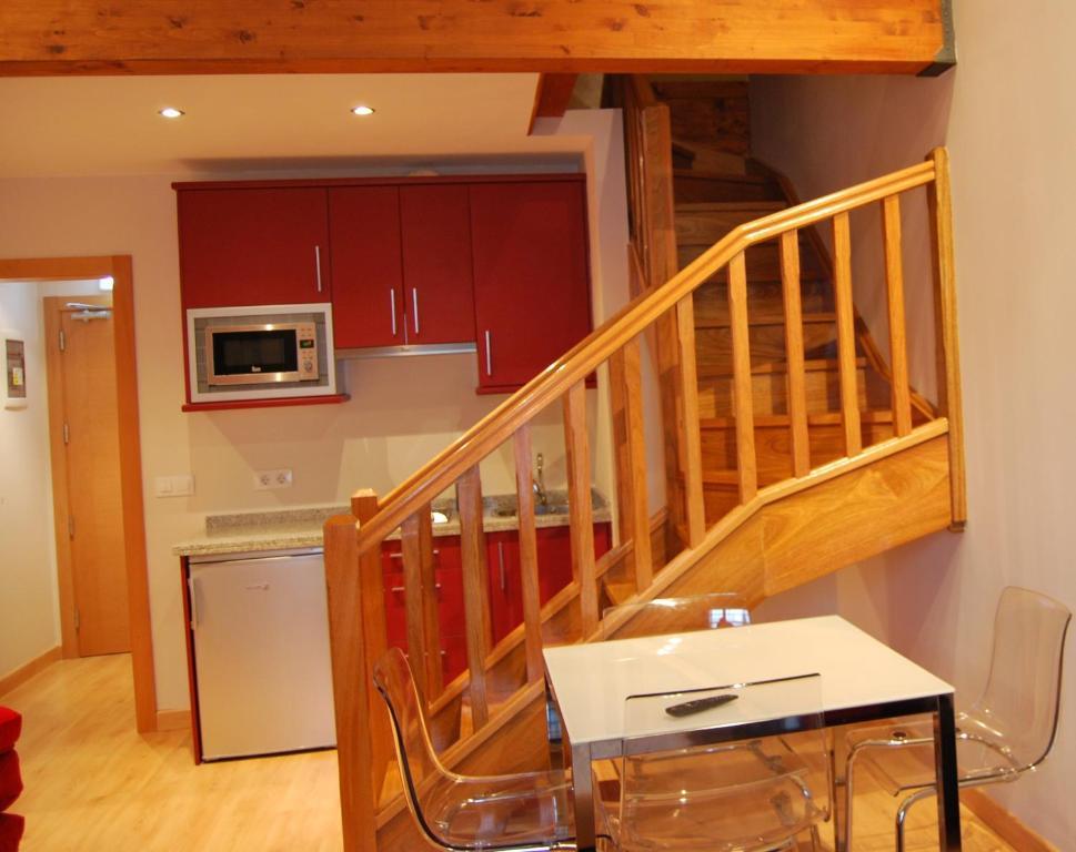Apartamentos Plaza Mayor リャネス 部屋 写真