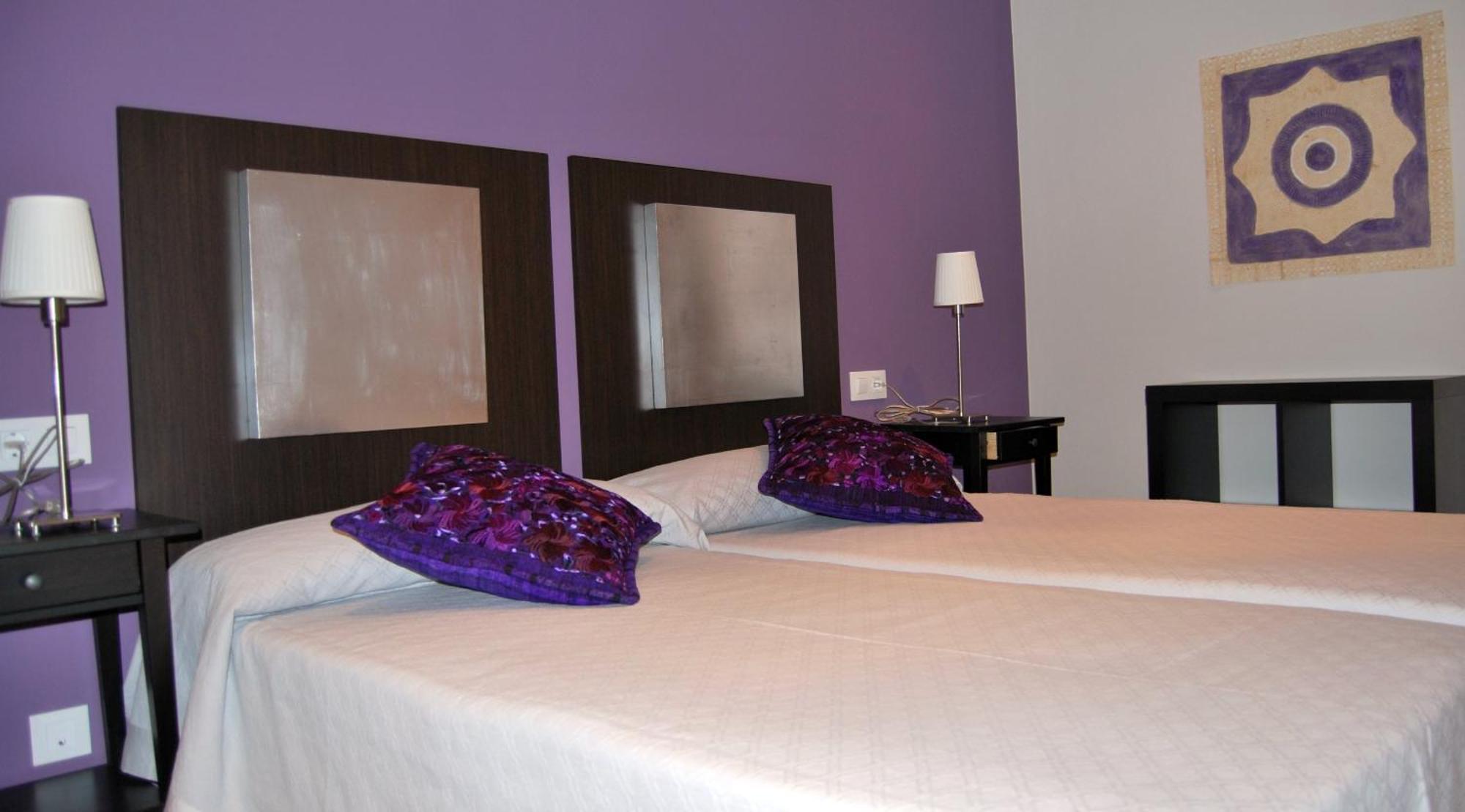 Apartamentos Plaza Mayor リャネス エクステリア 写真